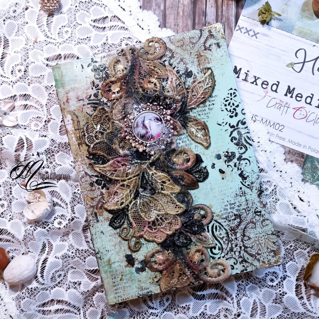 Wild Lace Garden by Maria Lillepruun